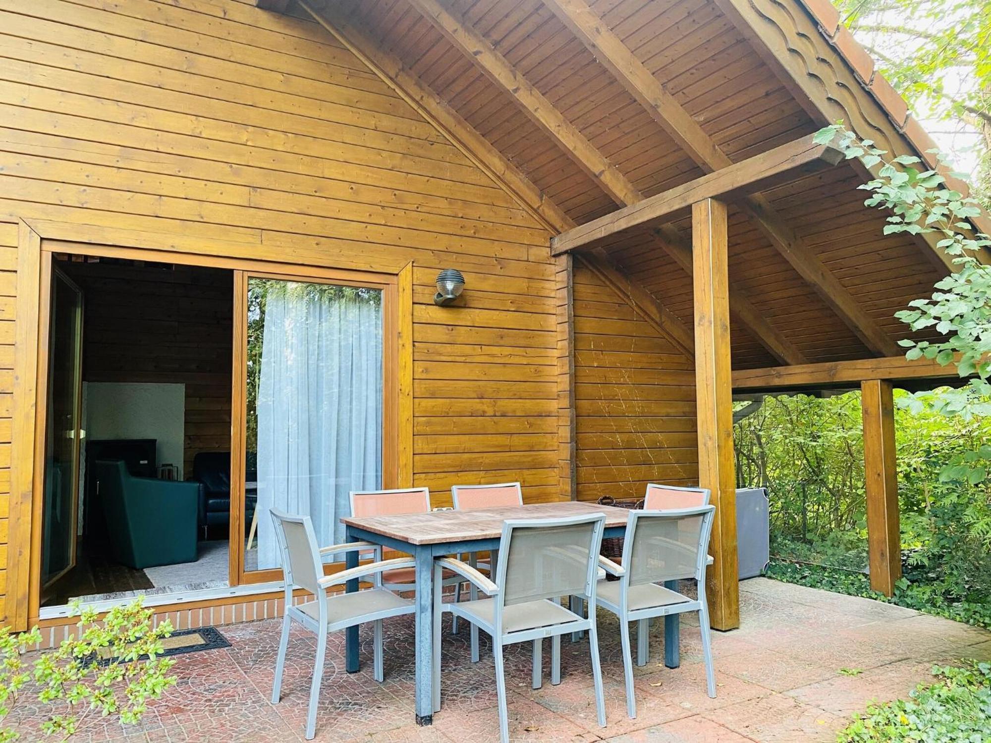 Ferienhaus Svenja, Wiefelstede-Lehe Exterior photo